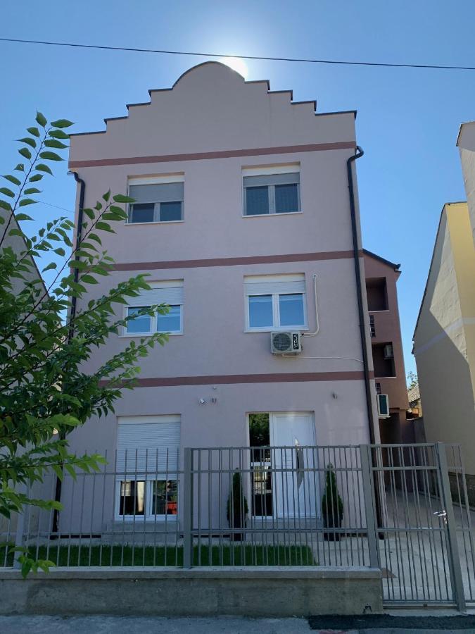 Apartman Sunny Sombor Eksteriør billede